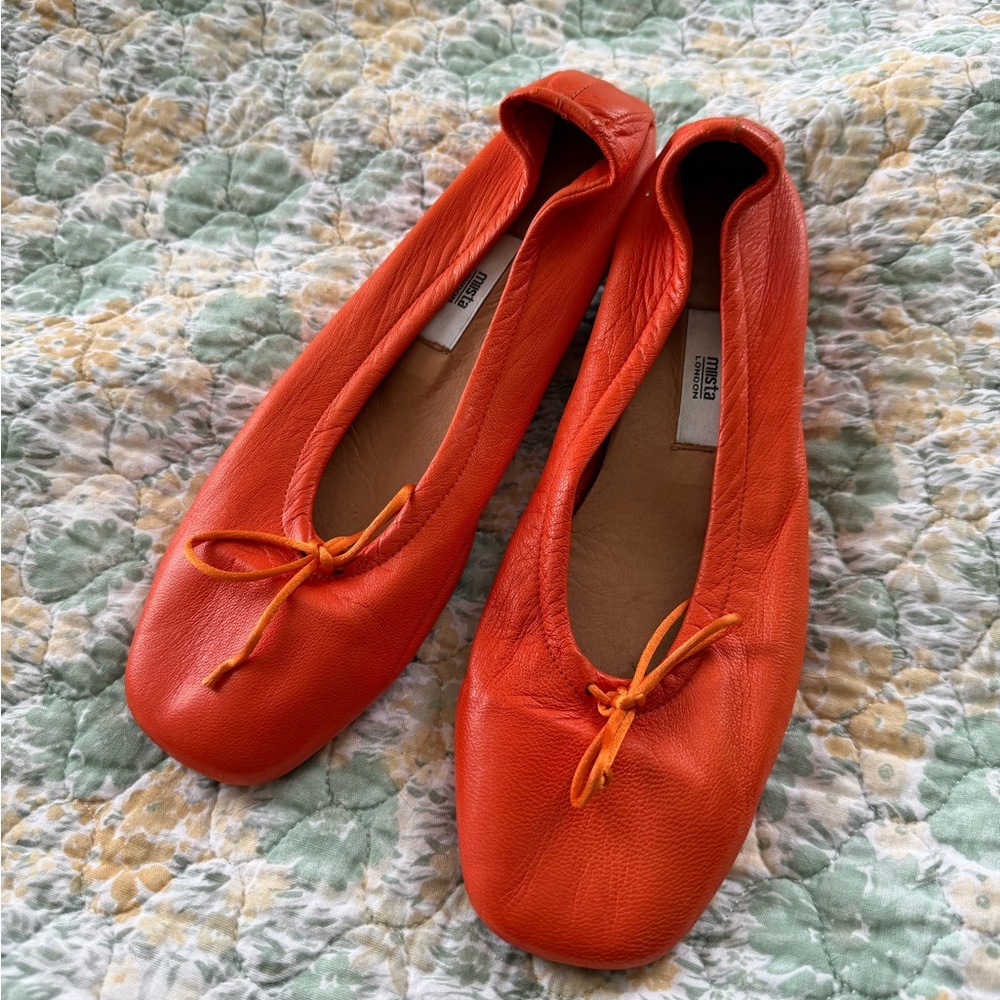 MIISTA Orange Leather Ballet Flats